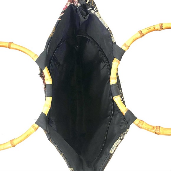 Bamboo Handle Black Asian Print Floral Round Wood Handle Canvas Handbag - Picture 6 of 9